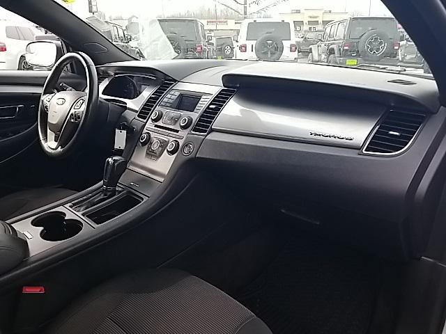 Photo of 2018 Ingot Silver Ford Taurus