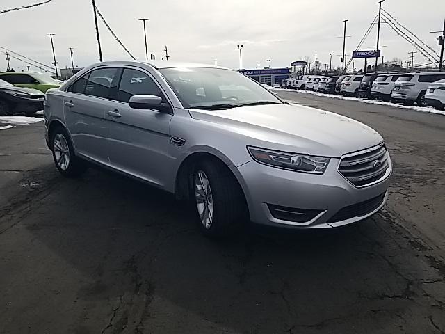 Photo of 2018 Ingot Silver Ford Taurus