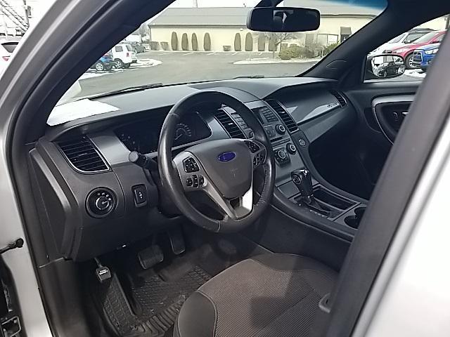 Photo of 2018 Ingot Silver Ford Taurus