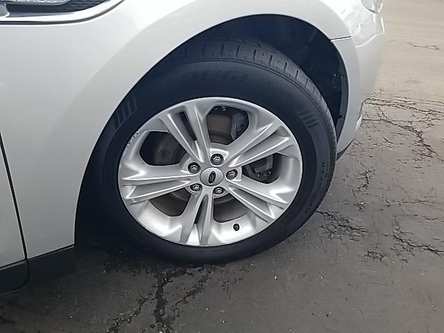 Photo of 2018 Ingot Silver Ford Taurus