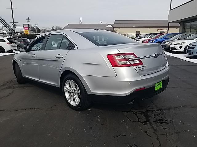 Photo of 2018 Ingot Silver Ford Taurus