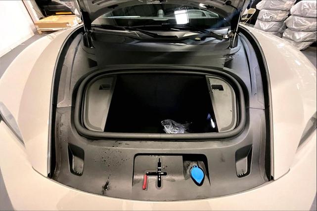Photo of 2025 Chalk Porsche Taycan