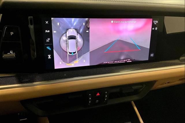 Photo of 2025 Blue Porsche Cayenne