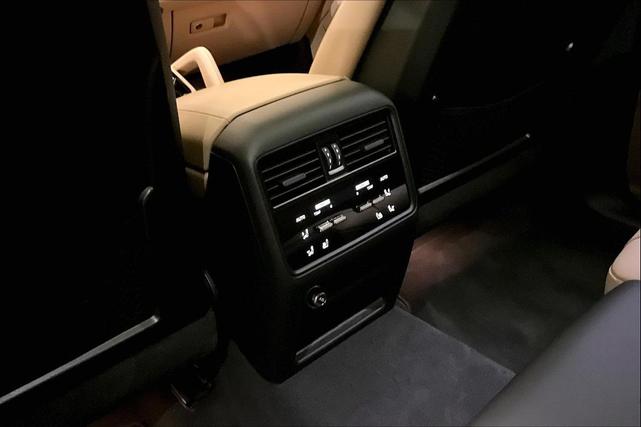 Photo of 2025 Blue Porsche Cayenne