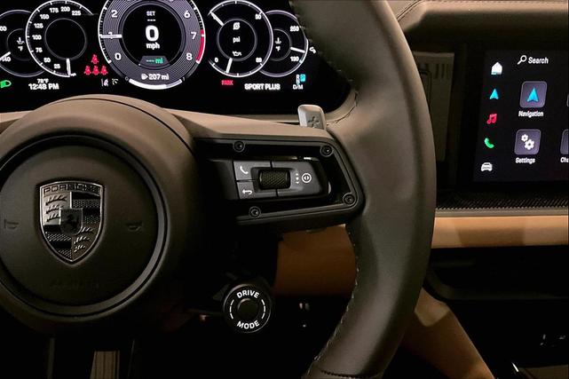 Photo of 2025 Blue Porsche Cayenne