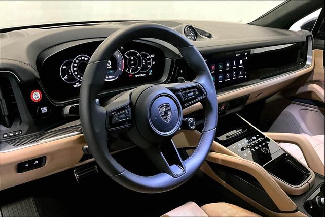 Photo of 2025 Blue Porsche Cayenne