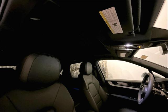 Photo of 2025 Dolomite Porsche Cayenne