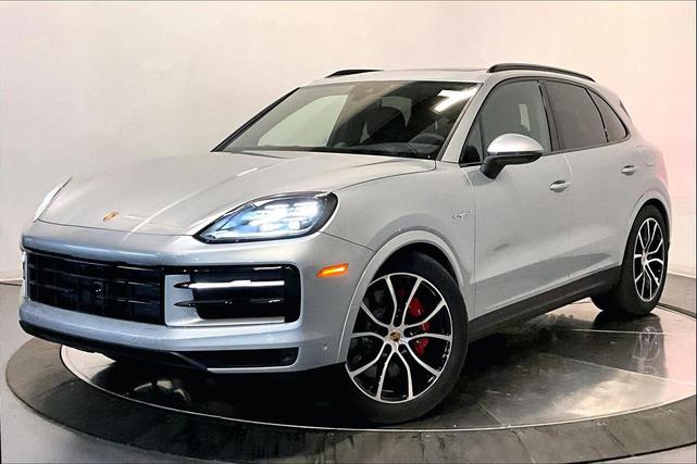 Photo of 2025 Dolomite Porsche Cayenne