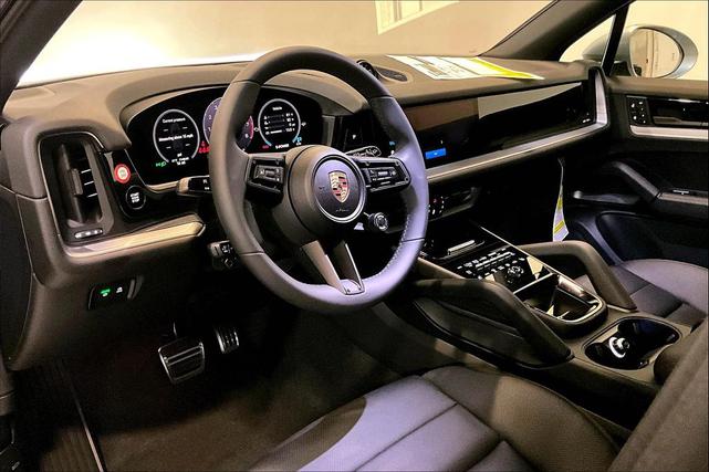 Photo of 2025 Dolomite Porsche Cayenne