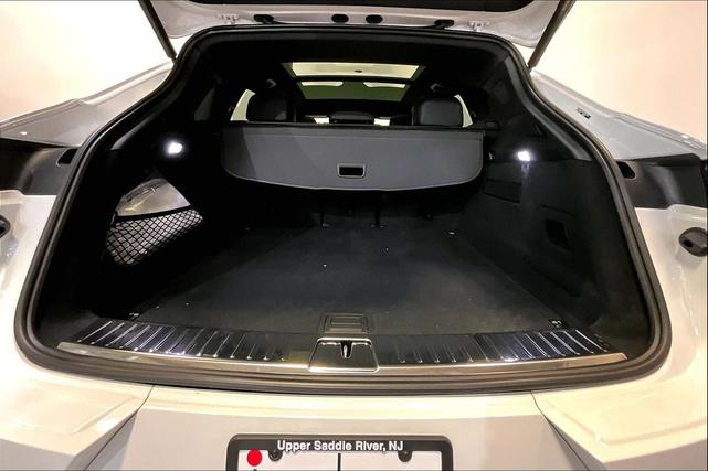 Photo of 2025 White Porsche Cayenne