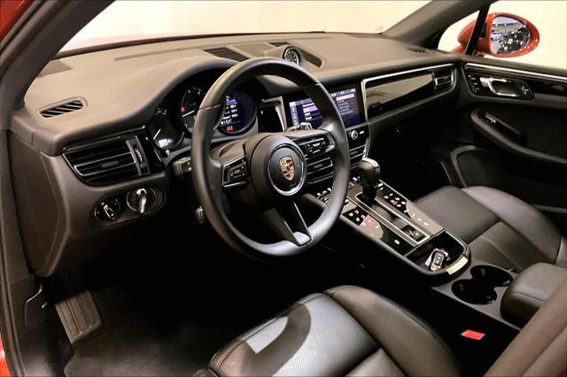 Photo of 2025 Papaya Metallic Porsche Macan