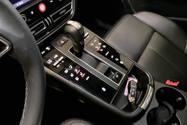 Photo of 2025 Papaya Metallic Porsche Macan