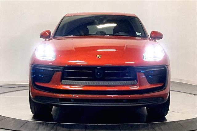 Photo of 2025 Papaya Metallic Porsche Macan