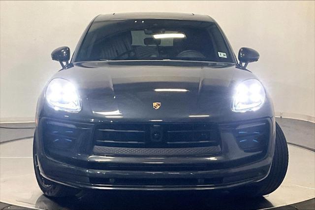 Photo of 2025 Grey Porsche Macan