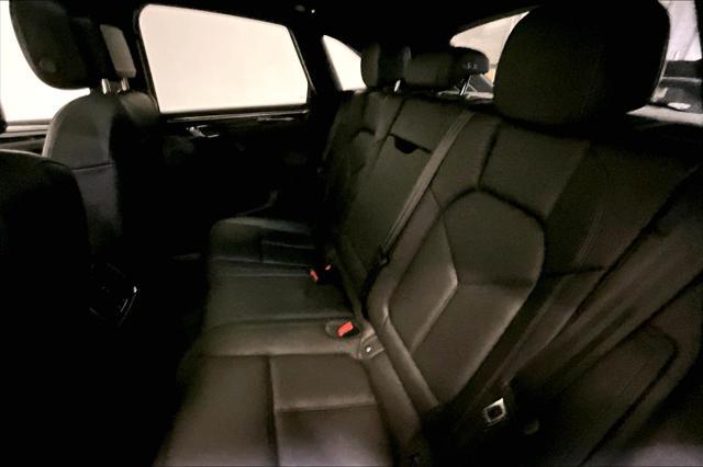 Photo of 2025 Grey Porsche Macan