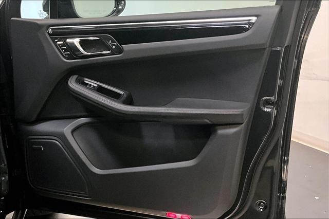 Photo of 2025 Grey Porsche Macan