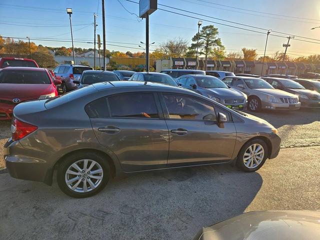 Photo of 2012 Titanium Honda Civic