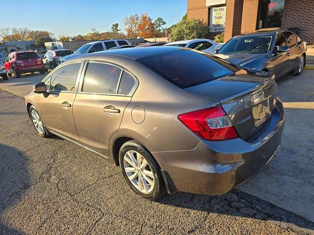 Photo of 2012 Titanium Honda Civic
