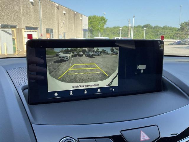 Photo of 2025 Platinum Acura RDX