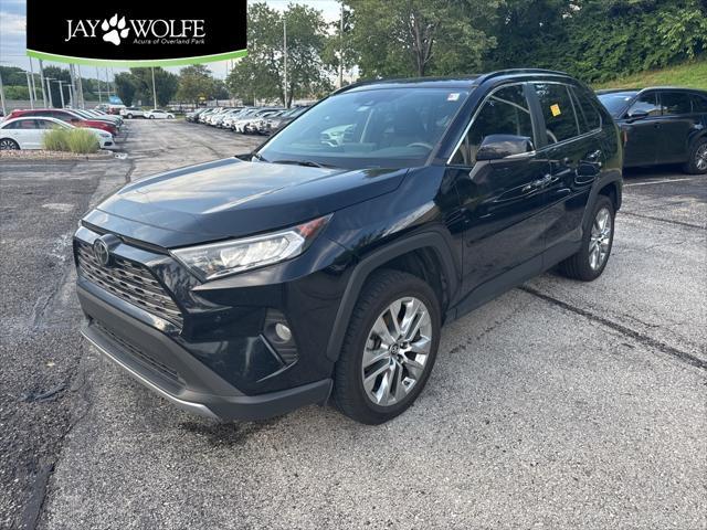 Photo of 2019 Midnight Black Metallic Toyota RAV4