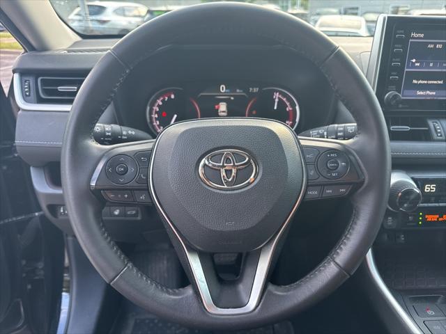 Photo of 2019 Midnight Black Metallic Toyota RAV4