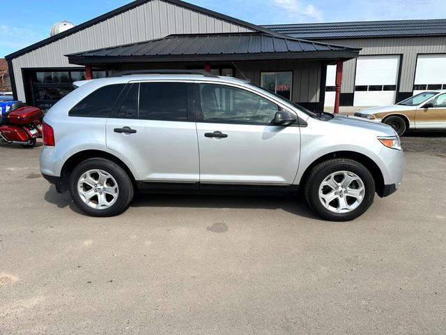 Photo of 2014 Silver Ford Edge