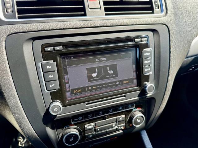 Photo of 2012 Frost Silver Metallic Volkswagen Jetta
