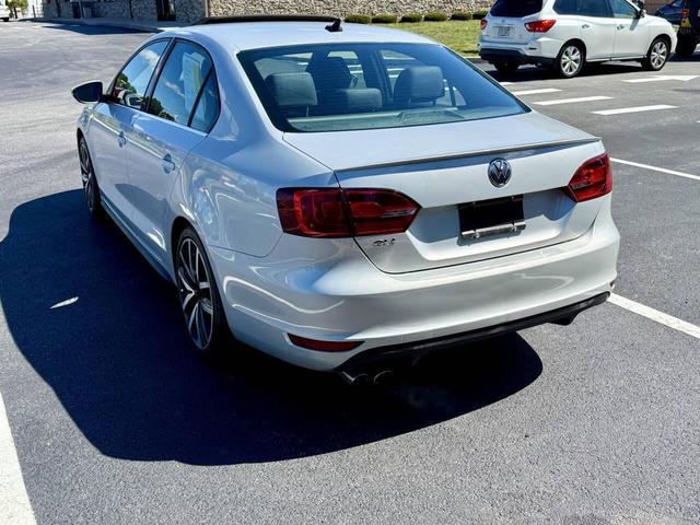 Photo of 2012 Frost Silver Metallic Volkswagen Jetta