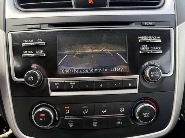 Photo of 2018 Super Black Nissan Altima
