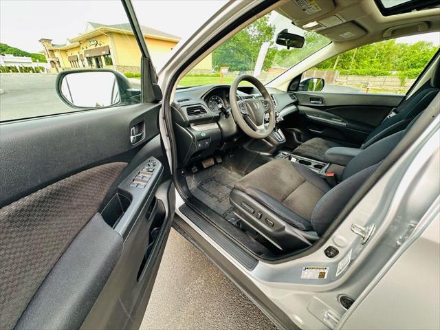 Photo of 2016 Silver Honda CR-V
