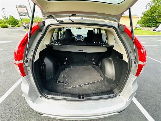 Photo of 2016 Silver Honda CR-V