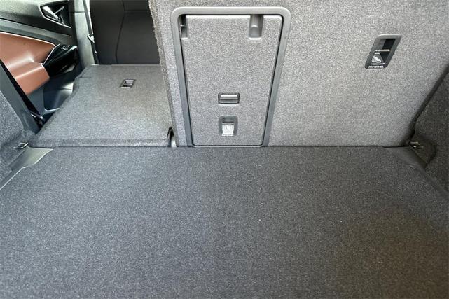 Photo of 2021 Black Metallic Volkswagen ID.4