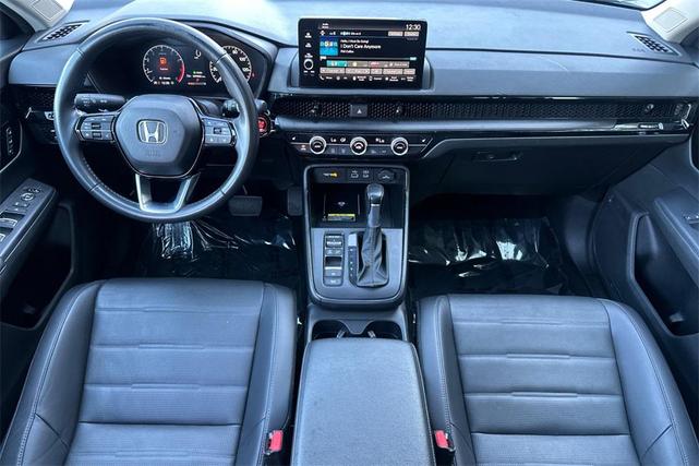 Photo of 2023 Silver Honda CR-V