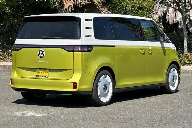 Photo of 2025 Pomelo Yellow Volkswagen ID. Buzz