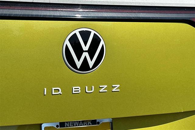 Photo of 2025 Pomelo Yellow Volkswagen ID. Buzz