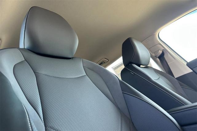 Photo of 2025 Pure White Volkswagen Tiguan