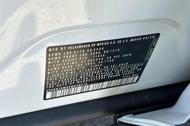 Photo of 2025 Pure White Volkswagen Tiguan