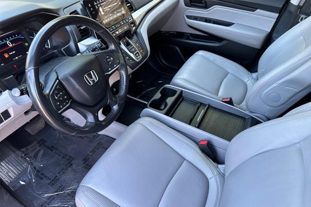 Photo of 2022 Gray Honda Odyssey