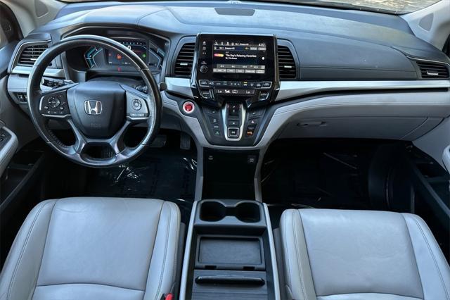 Photo of 2022 Gray Honda Odyssey