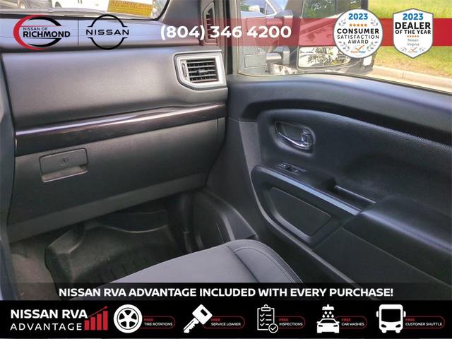 Photo of 2019 Magnetic Black Metallic Nissan Titan XD