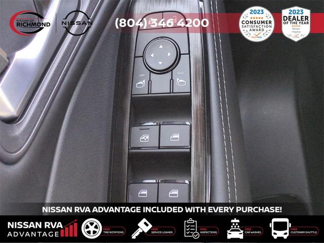Photo of 2025 Super Black Nissan Rogue