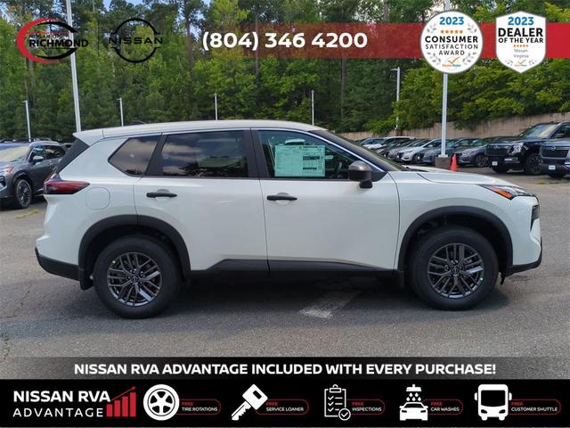 Photo of 2025 White Nissan Rogue