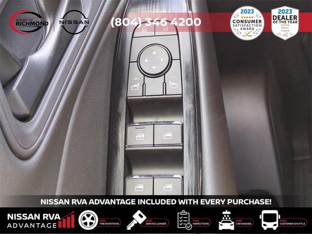 Photo of 2025 White Nissan Rogue