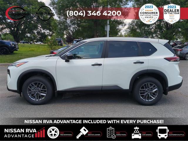 Photo of 2025 White Nissan Rogue