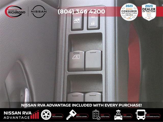 Photo of 2025 Glacier White Nissan Frontier