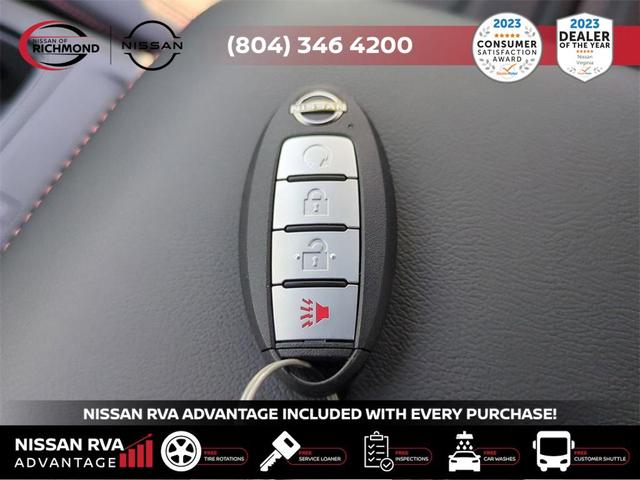 Photo of 2025 Glacier White Nissan Frontier
