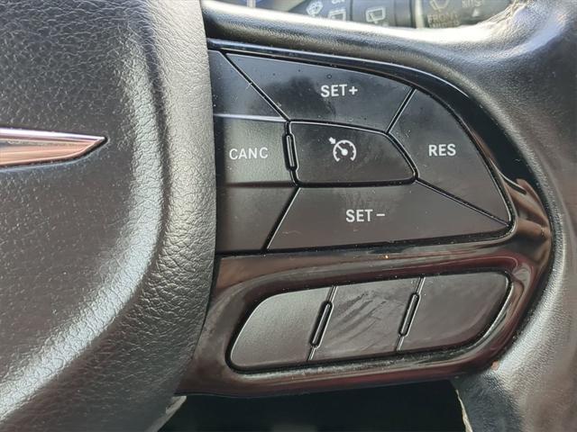 Photo of 2019 Velvet Red Pearlcoat Chrysler Pacifica