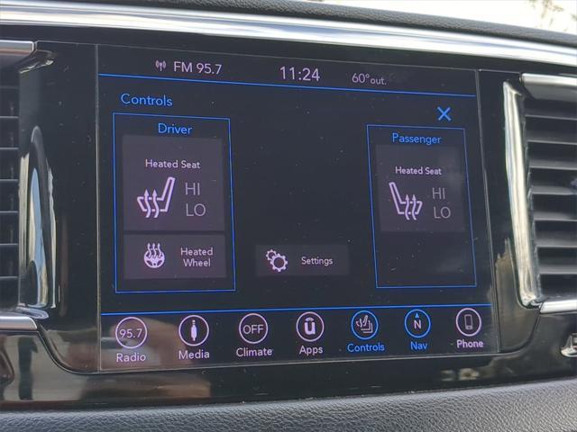 Photo of 2019 Velvet Red Pearlcoat Chrysler Pacifica