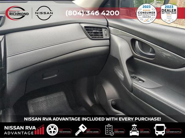 Photo of 2020 Brilliant Silver Metallic Nissan Rogue