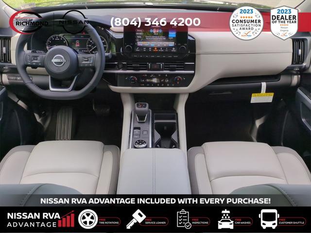 Photo of 2025 Super Black Nissan Pathfinder